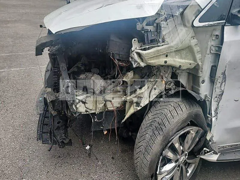 Photo 2 of 38: 2015 Kia Carnival 2.2 (Diesel, 9 Seater), VIN KNAMC81ABGS165541 — Korean insurance auction