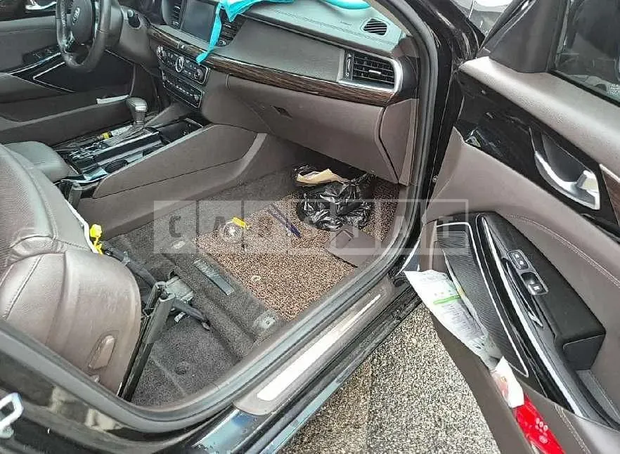 Photo 2 of 5: 2018 Kia K7 — Korean insurance auction