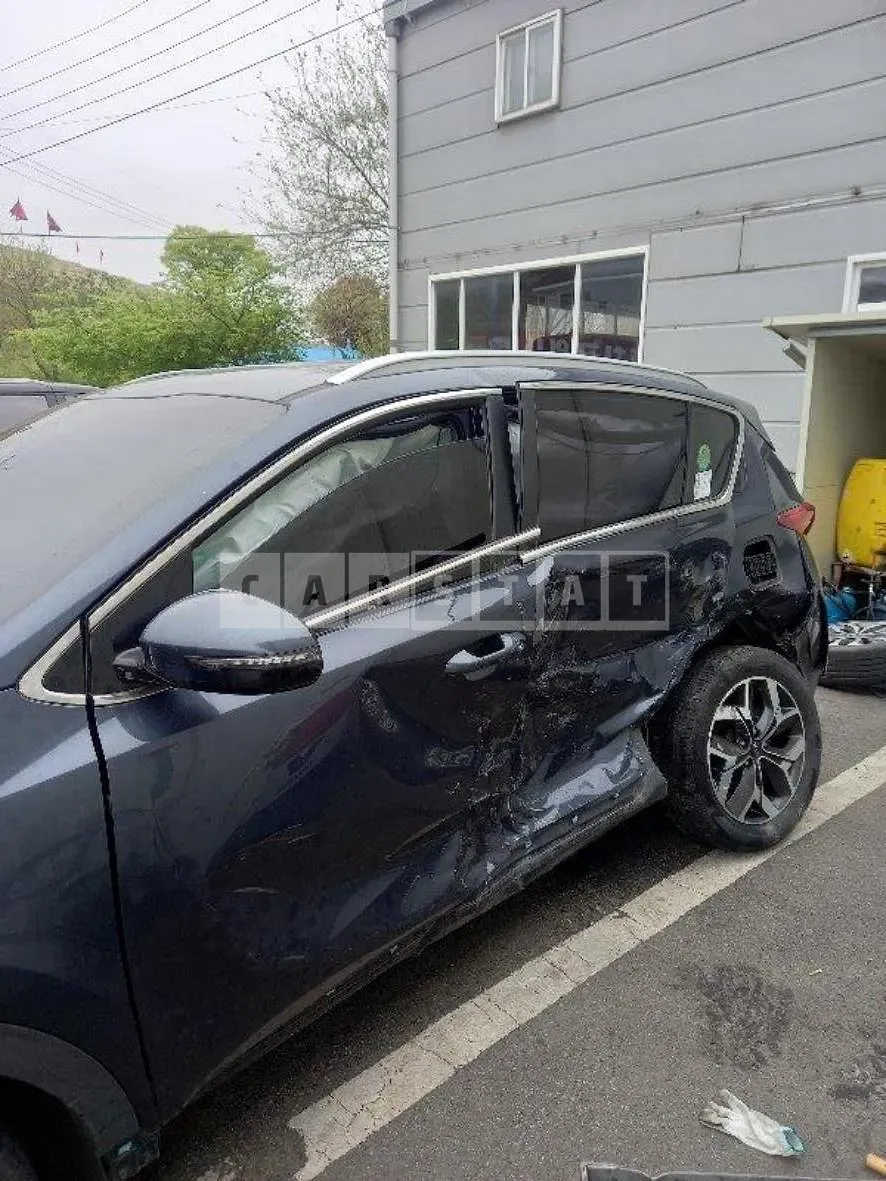 Photo 2 of 14: 2018 Kia Sportage 2.0, VIN KNAPN813BKK615725 — Korean insurance auction