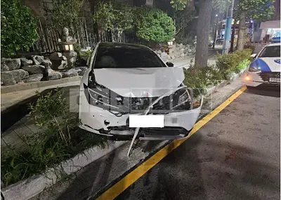 Photo 1 of 19: 2024 Toyota Prius — Korean insurance auction