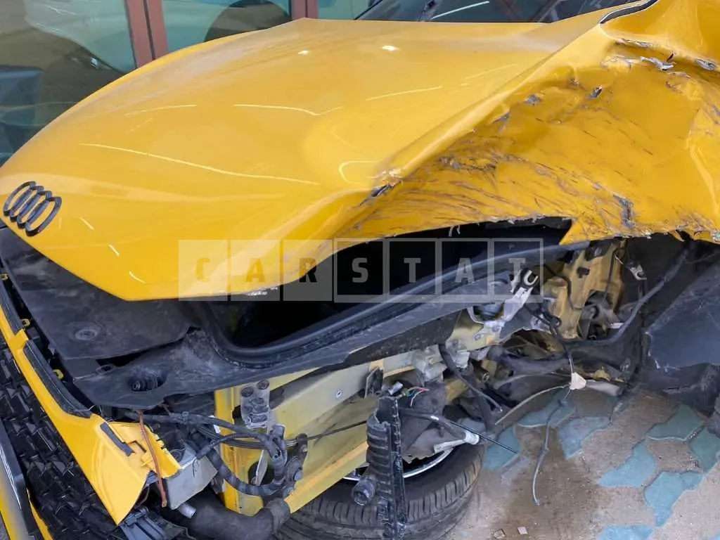 Photo 2 of 19: 2019 Audi R8 Spyder, VIN WUAZZZFX4K7900547 — Korean insurance auction