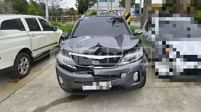 Photo 1 of 6: 2014 Kia Sorento — Korean insurance auction