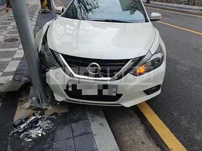 Photo 1 of 5: 2017 Nissan Altima 2.5, VIN 1N4AL3AP4HC259938 — Korean insurance auction