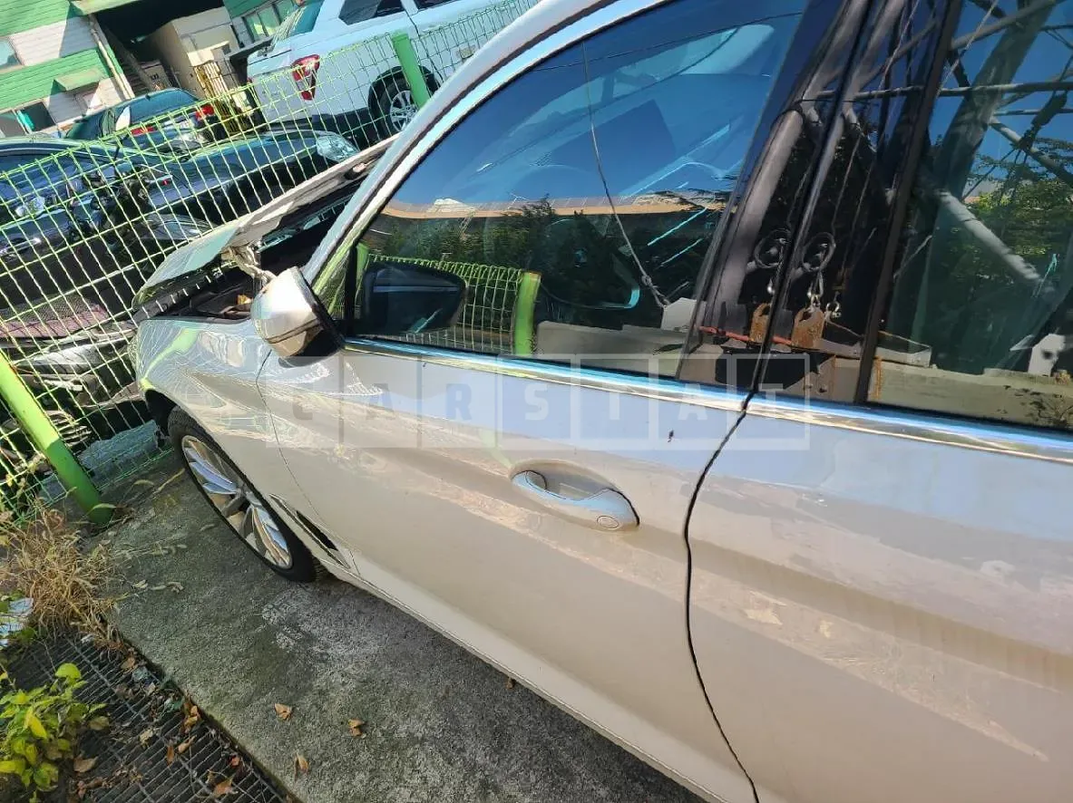 Photo 2 of 38: 2022 BMW 523d, VIN WBA11ES08NWX83906 — Korean insurance auction