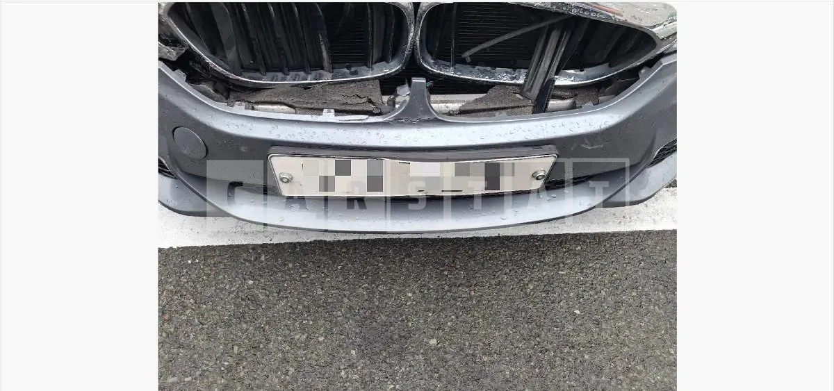 Photo 2 of 32: 2017 BMW 520d — Korean insurance auction