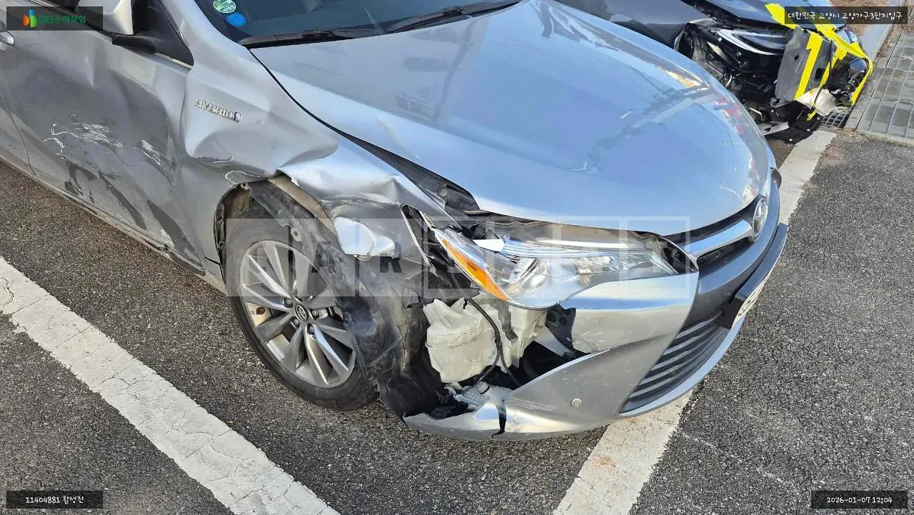 Photo 2 of 26: 2017 Toyota Camry Hybrid LE, VIN 4T1BD1FK0HU224879 — Korean insurance auction