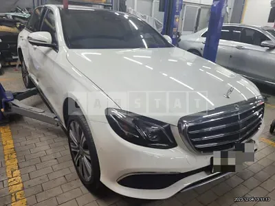 Photo 1 of 40: 2020 Mercedes-Benz E450 4Matic Exclusive, VIN W1KZF6JB9LA827976 — Korean insurance auction