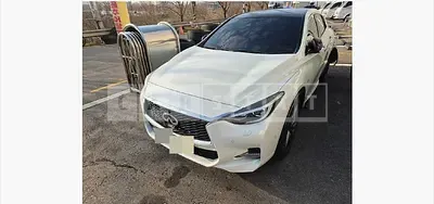 Photo 1 of 18: 2017 Infiniti Q30 — Korean insurance auction
