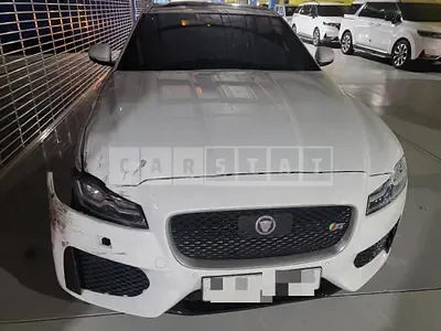 Photo 1 of 37: 2016 Jaguar XF 35T — Korean insurance auction