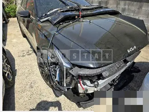 Photo 2 of 29: 2024 Kia Mr — Korean insurance auction