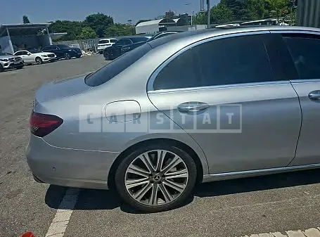 Photo 2 of 24: 2021 Mercedes-Benz E450 4Matic — Korean insurance auction