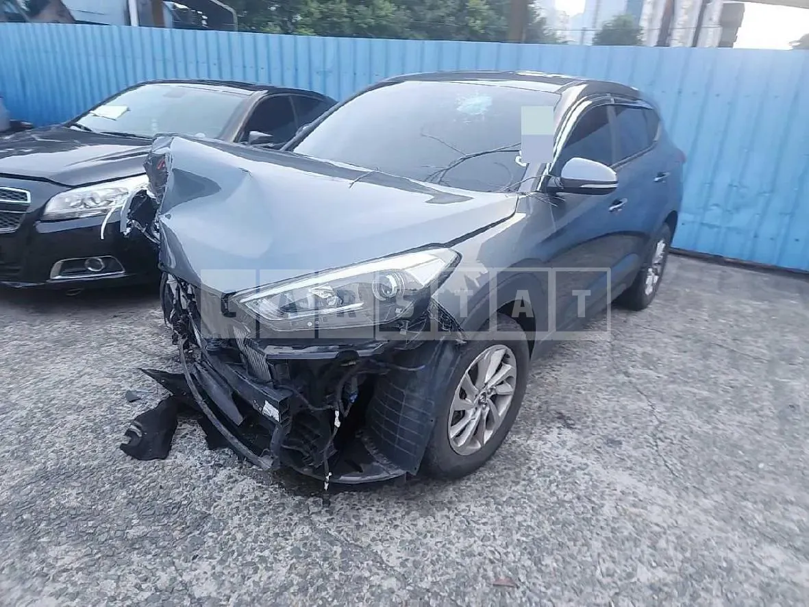 Photo 2 of 17: 2016 Hyundai Tucson — Korean insurance auction