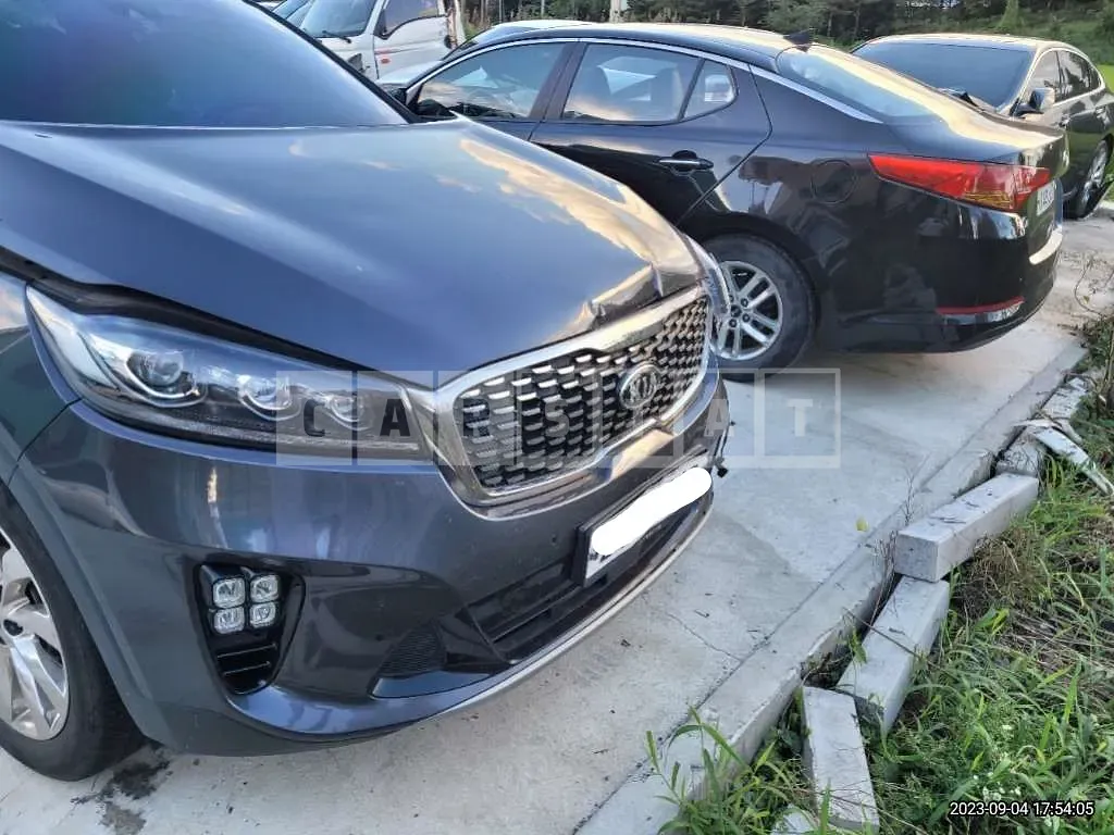 Photo 2 of 23: 2018 Kia Sorento, VIN KNAPH81ABJA456818 — Korean insurance auction