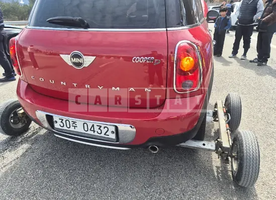Photo 2 of 37: 2016 MINI Cooper D Countryman ALL4, VIN WMWXD5106GWU09994 — Korean insurance auction