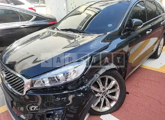 Photo 2 of 6: 2017 Kia Sorento, VIN KNAPK81BDHA289330 — Korean insurance auction