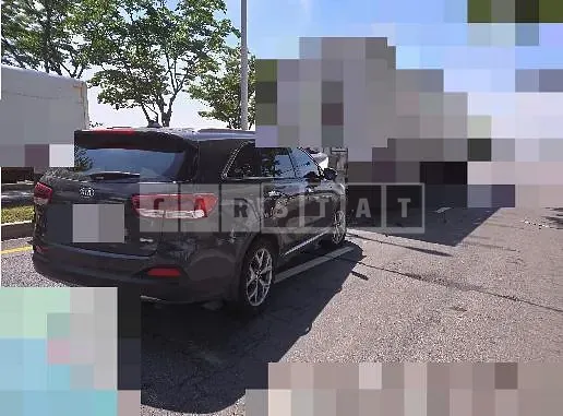 Photo 2 of 8: 2017 Kia Sorento — Korean insurance auction