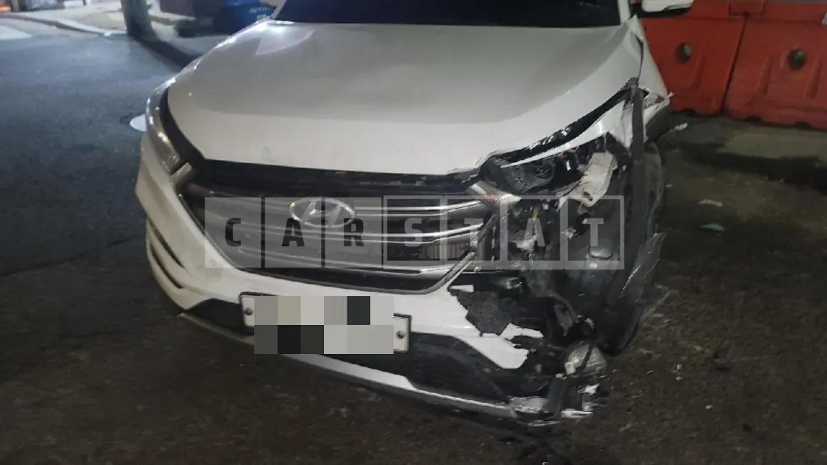 Photo 2 of 11: 2016 Hyundai Tucson TL 2.0, VIN KMHJ581ABHU216160 — Korean insurance auction
