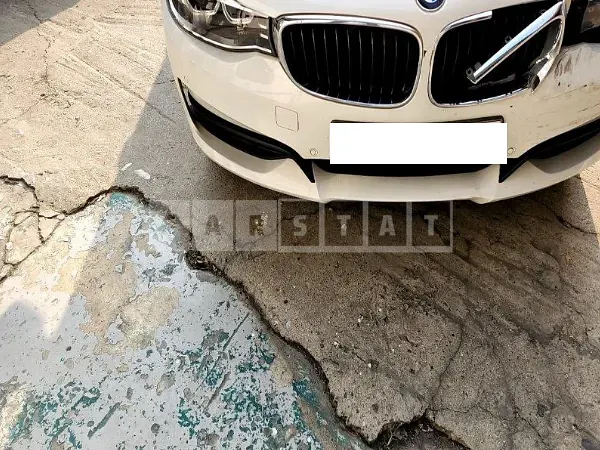Photo 2 of 44: 2016 BMW 320d, VIN WBA8Y7109GGJ86574 — Korean insurance auction