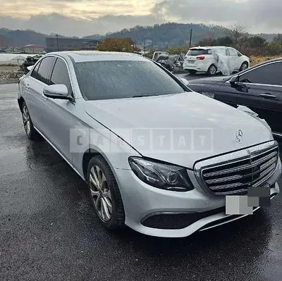 Photo 1 of 9: 2020 Mercedes-Benz E300 4Matic — Korean insurance auction