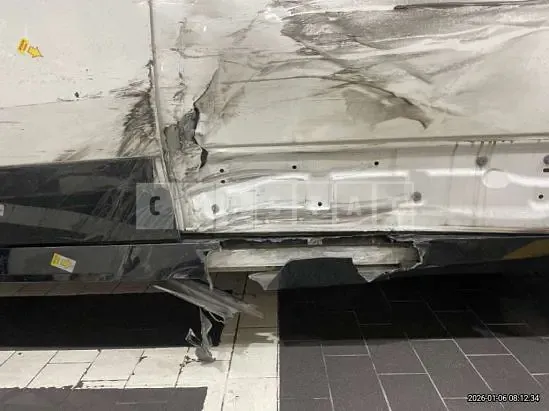 Photo 2 of 19: 2023 BMW iX xDrive50 — Korean insurance auction