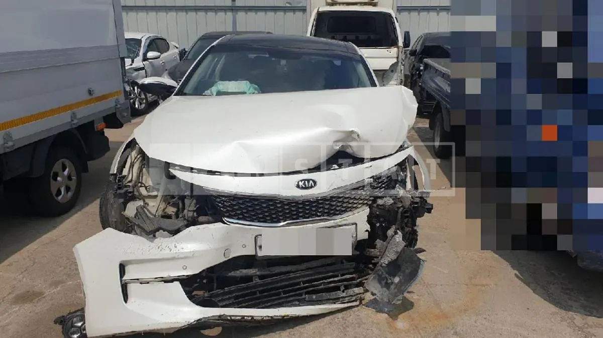 Photo 2 of 11: 2017 Kia K5 — Korean insurance auction