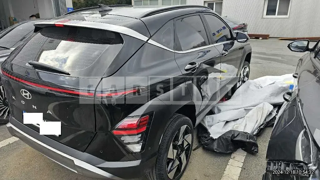 Photo 2 of 5: 2023 Hyundai Kona — Korean insurance auction