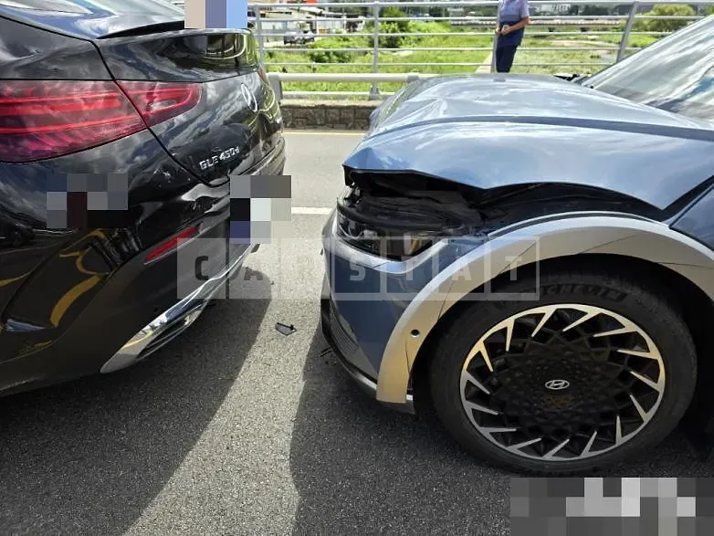 Photo 2 of 4: 2023 Hyundai IONIQ 5 Long Range — Korean insurance auction
