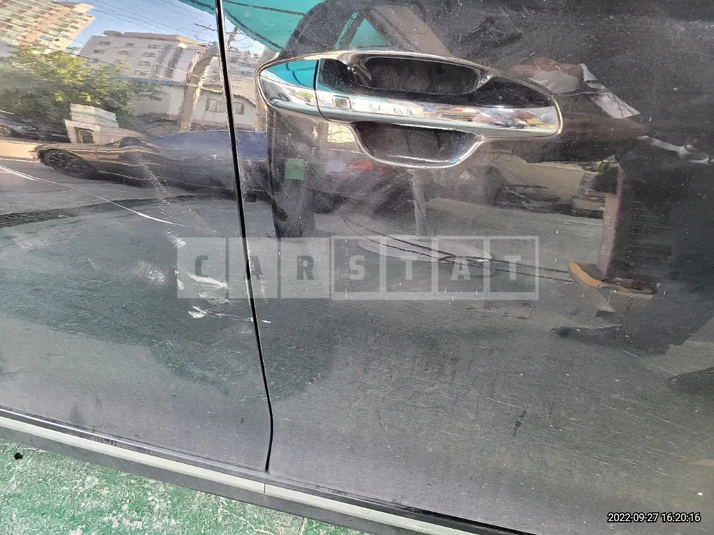 Photo 2 of 42: 2016 Kia K5, VIN KNAGX411BGA089735 — Korean insurance auction