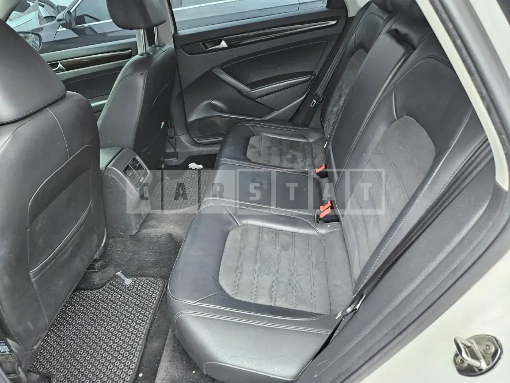 Photo 2 of 19: 2015 Volkswagen Passat 2.0 TDI, VIN 1VWZZZA3ZFC035104 — Korean insurance auction