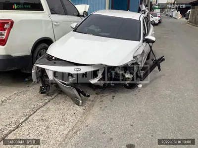 Photo 1 of 10: 2018 Kia K5, VIN KNAGT411BKA298164 — Korean insurance auction