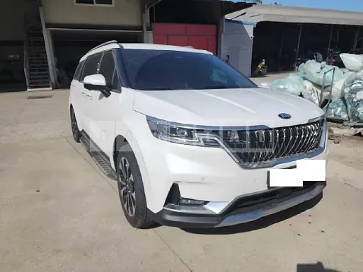 Photo 2 of 16: 2021 Kia Carnival, VIN KNANC81BBMS070927 — Korean insurance auction