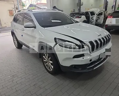 Photo 1 of 15: 2016 Jeep Zip Cherokee 2.2 — Korean insurance auction