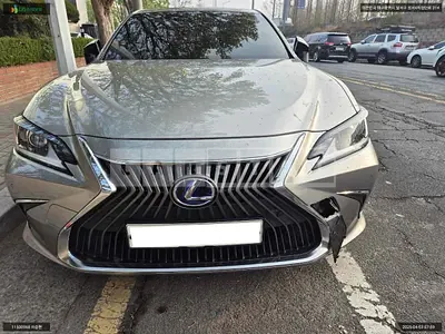 Photo 1 of 24: 2021 Lexus ES300h, VIN JTHBA1C17M2004264 — Korean insurance auction