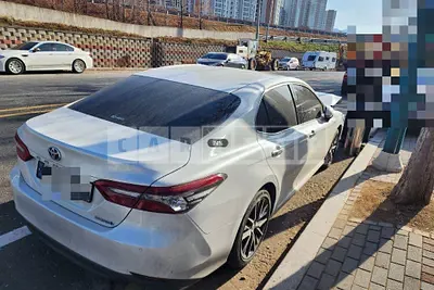 Photo 1 of 5: 2021 Toyota Camry Hybrid — Korean insurance auction