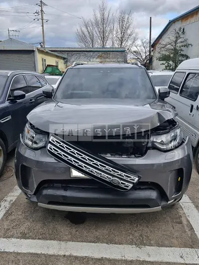 Photo 1 of 13: 2017 Land Rover Discovery TD6, VIN SALRA2BK6HA032044 — Korean insurance auction