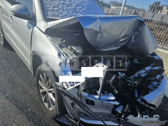 Photo 2 of 11: 2016 Volkswagen Tiguan 2.0 TDI BMT, VIN WVGZZZ5NZGW545043 — Korean insurance auction