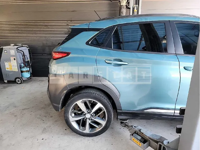Photo 2 of 15: 2018 Hyundai Kona, VIN KMHK5816GJU000561 — Korean insurance auction