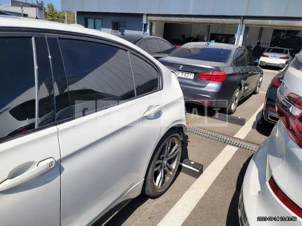 Photo 2 of 15: 2018 BMW 320d M Sport Package WLTP, VIN WBA8C5109J5L46989 — Korean insurance auction