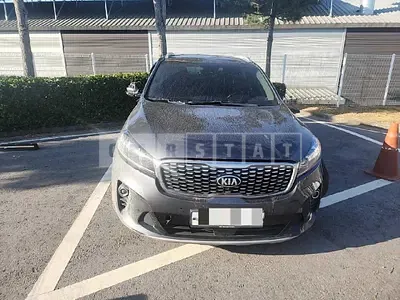 Photo 1 of 13: 2018 Kia Sorento 2.2 — Korean insurance auction