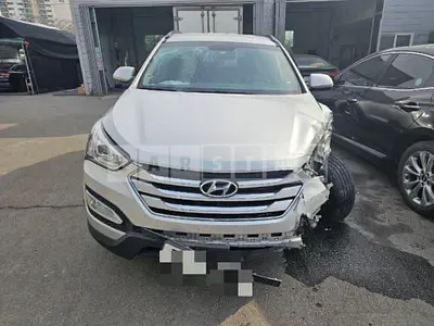 Photo 1 of 21: 2015 Hyundai Santa Fe DM, VIN KMHSW81UBFU461588 — Korean insurance auction