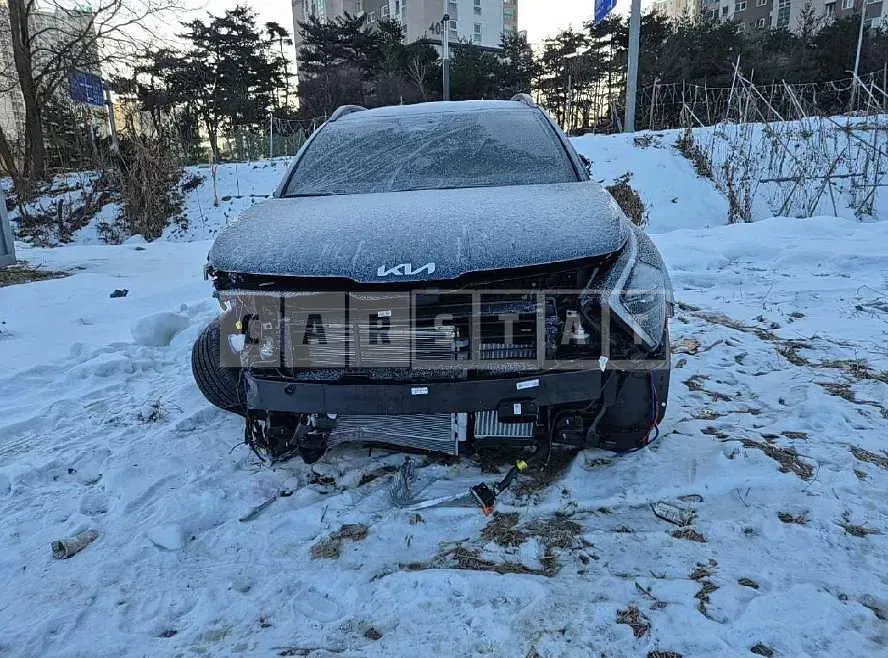 Photo 2 of 20: 2024 Kia Sportage Hybrid — Korean insurance auction