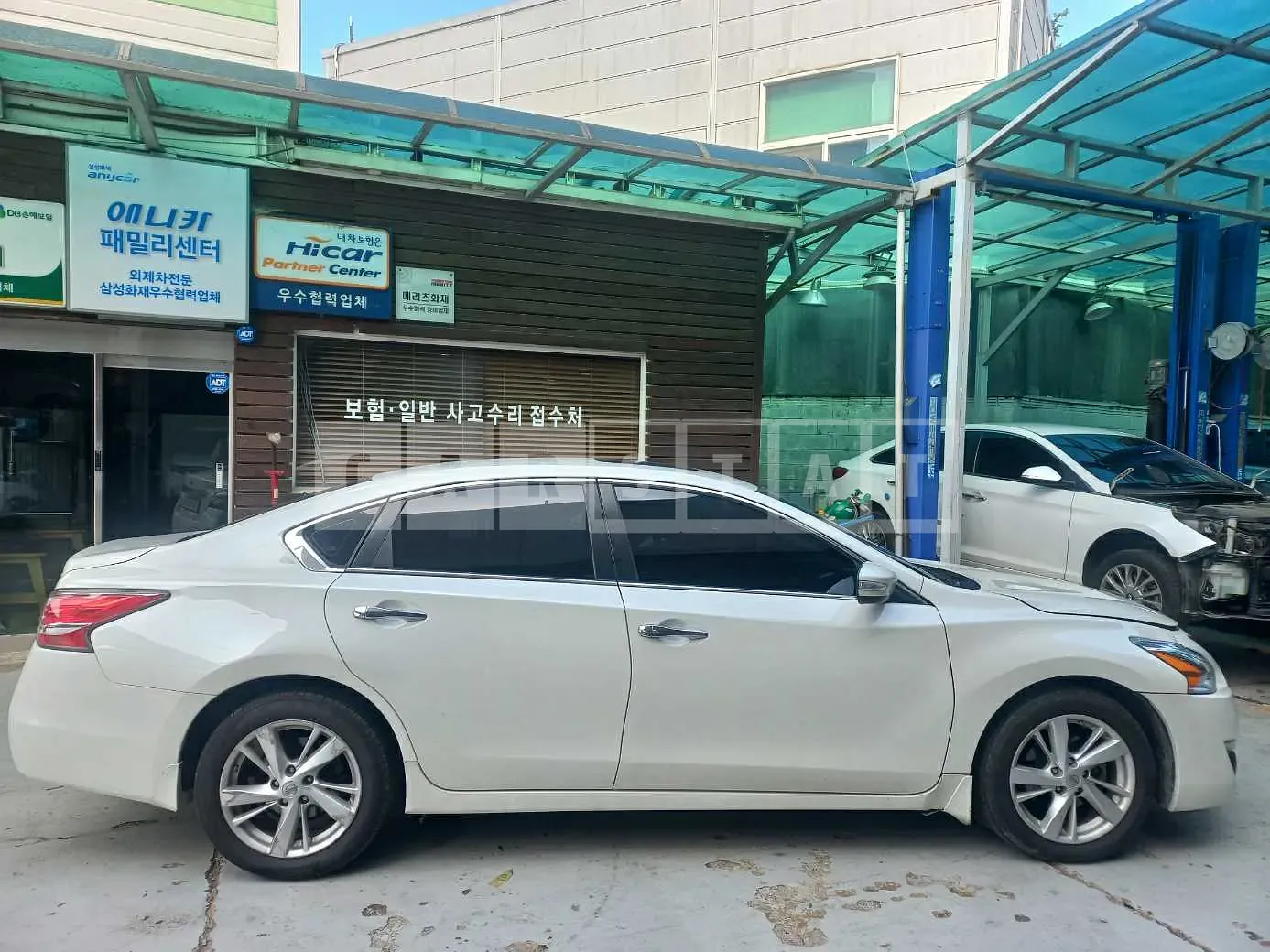 Photo 2 of 20: 2015 Nissan Altima 2.5, VIN 1N4AL3AP5FC244829 — Korean insurance auction