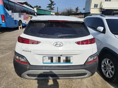 Photo 1 of 9: 2022 Hyundai Kona Gasoline — Korean insurance auction