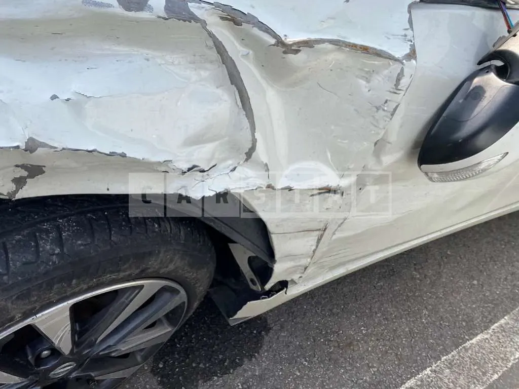 Photo 2 of 27: 2017 Nissan Altima 2.5, VIN 1N4AL3AP4HC106119 — Korean insurance auction