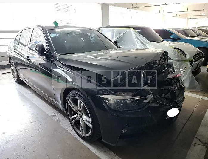 Photo 2 of 15: 2018 BMW 330i, VIN WBA8B9104JA826407 — Korean insurance auction