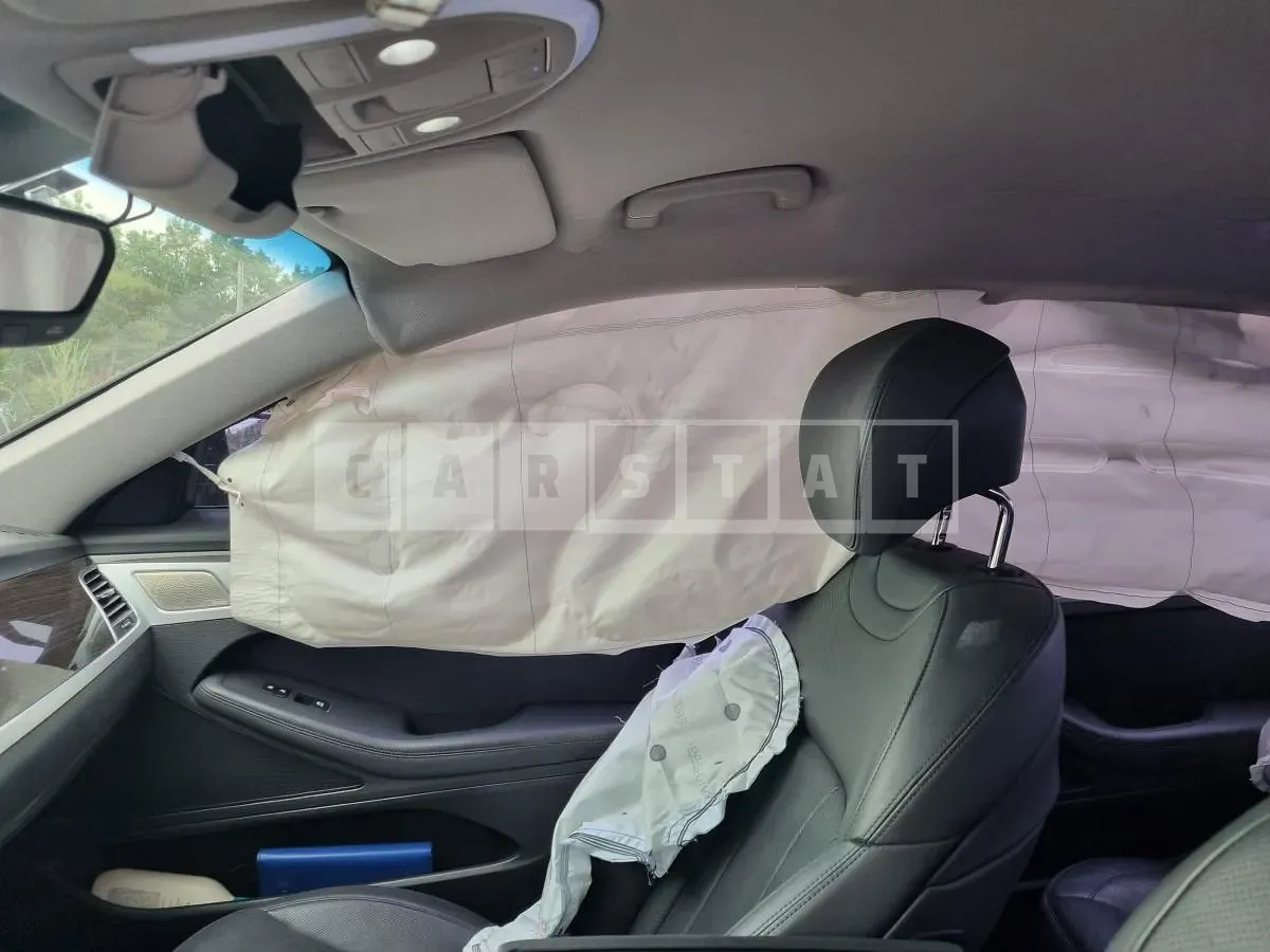 Photo 2 of 5: 2016 Genesis G80 3.3 — Korean insurance auction