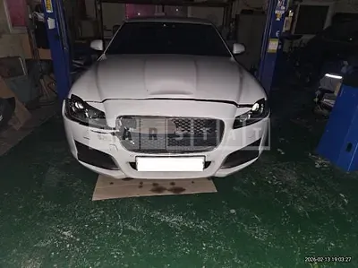 Photo 1 of 33: 2018 Jaguar XF 20d — Korean insurance auction