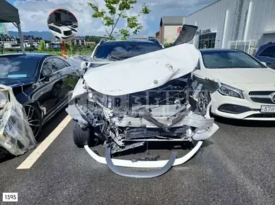 Photo 1 of 26: 2023 Mercedes-Benz EQB300 4Matic — Korean insurance auction