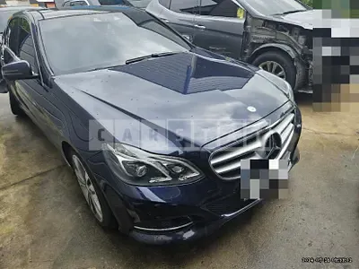 Photo 1 of 10: 2015 Mercedes-Benz E300 4Matic — Korean insurance auction