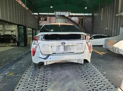 Photo 1 of 11: 2017 Toyota Prius, VIN JTDKBRFU9H3552365 — Korean insurance auction
